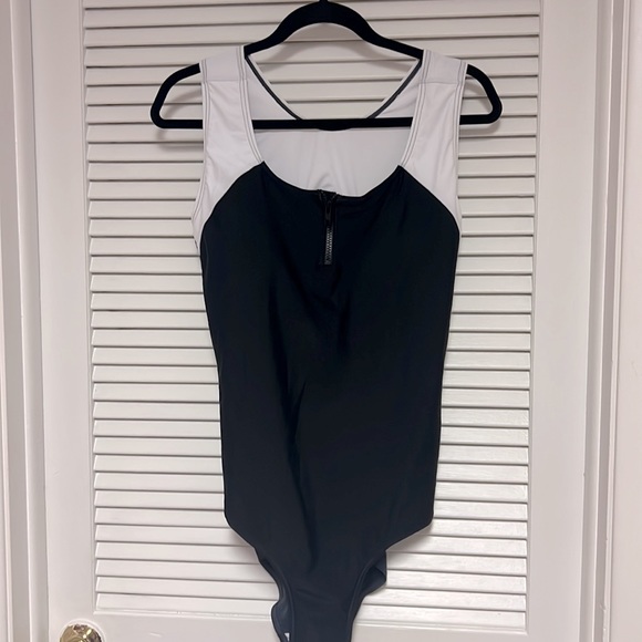 Halcurt Women's 3/4 Zip Front One Piece Swimwear Size 2X - Picture 4 of 12